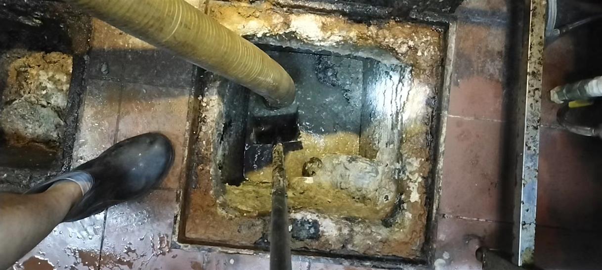 翠峦化油池清理-污水池清掏