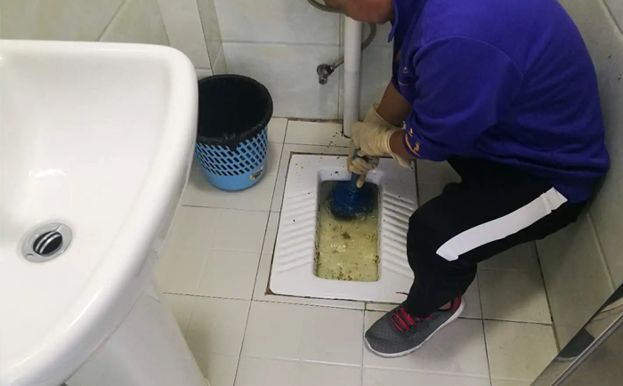 翠峦疏通蹲坑